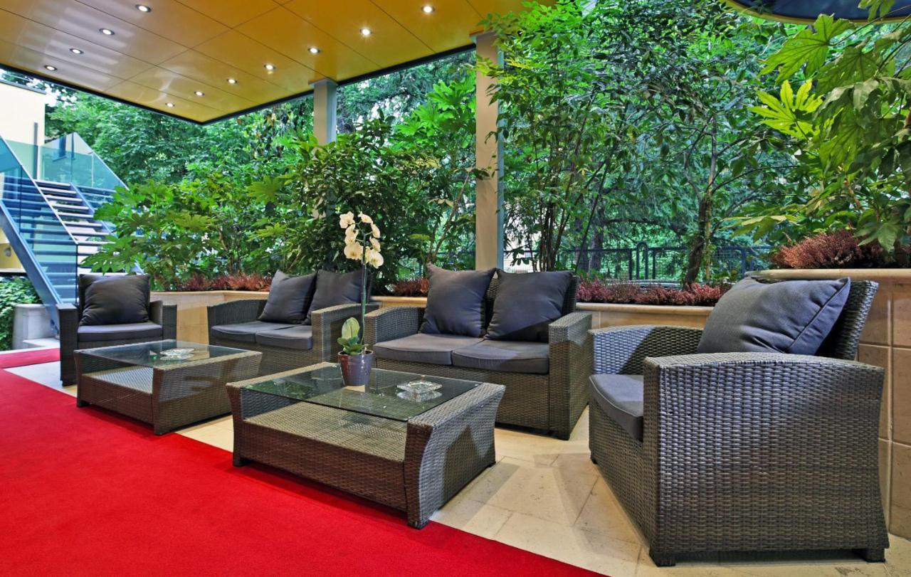 Park 4*
